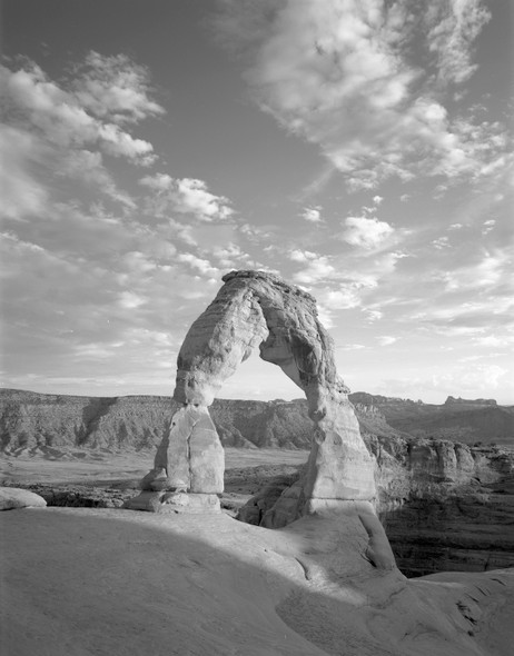 Delicate Arch in Utah by William Lemke