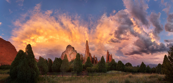 Garden of the Gods Rapture by Lewis Carlyle