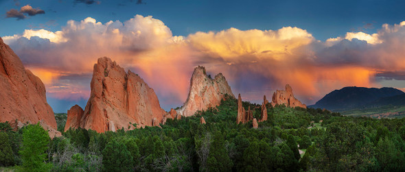 Garden of the Gods Virga by Lewis Carlyle