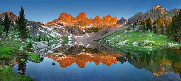 Zodiac Mountain Sunrise By Lewis Carlyle