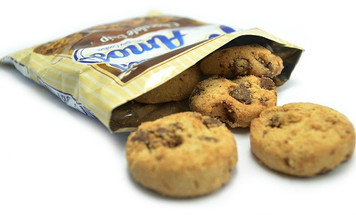 FAMOUS AMOS CHOC CHIP COOKIES 56 GR