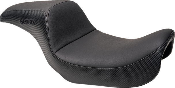 Drifter Seat - Black Logo - Black Vinyl W/ Slipstop - Carbon Fiber - Dyna '96-'03 4683A-Slyfox