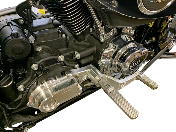 Hawg Halters Mid-Controls Dominator W/Pegs Gold Mck-Fc24Gs-Fk