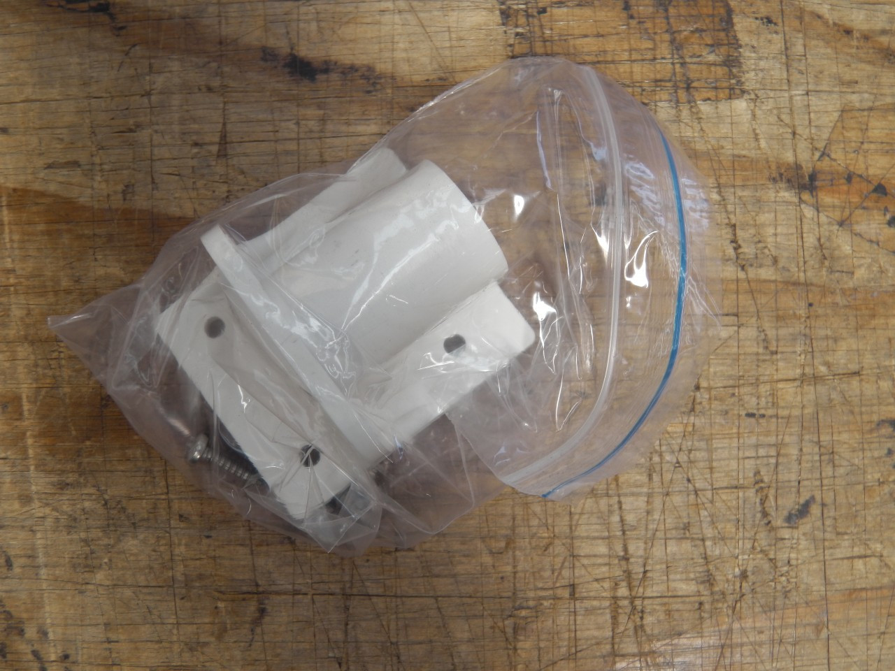 Foldaway Antenna Bottom Mounting Bracket