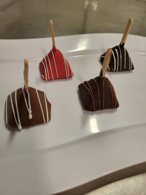 Distinctive Desserts' Cheesecake Pop Assortment