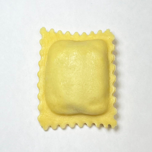 Deano's Pasta: Pumpkin Large Square Ravioli (Frozen)