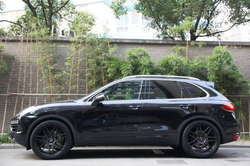 Forgestar F14 Wheel Package - 5x130 - 22x10 et30 (f) | 22x10 et30 (r) - Gloss Black for Porsche Cayenne