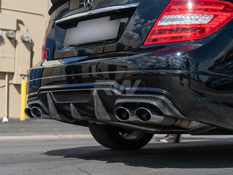 W204 C204AMGダクト付き DTMタイプ カーボン リアディフューザー W204 C204AMGダクト付き DTMタイプ カーボン リアディフューザー BENZ
