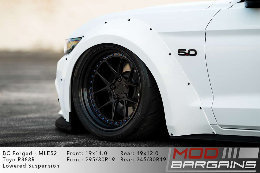 White Ford Mustang GT 5.0 S550 on 19 in BC Forged MLE52 Wheels