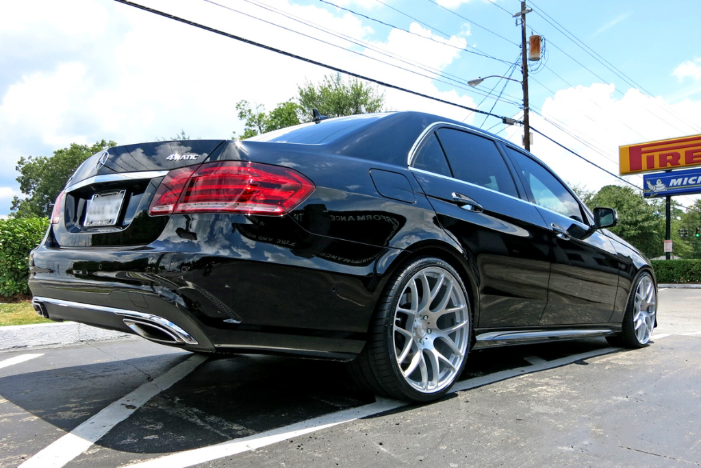 Avant Garde M610 Wheels in Brushed Liquid Silver on Mercedes Benz E Class