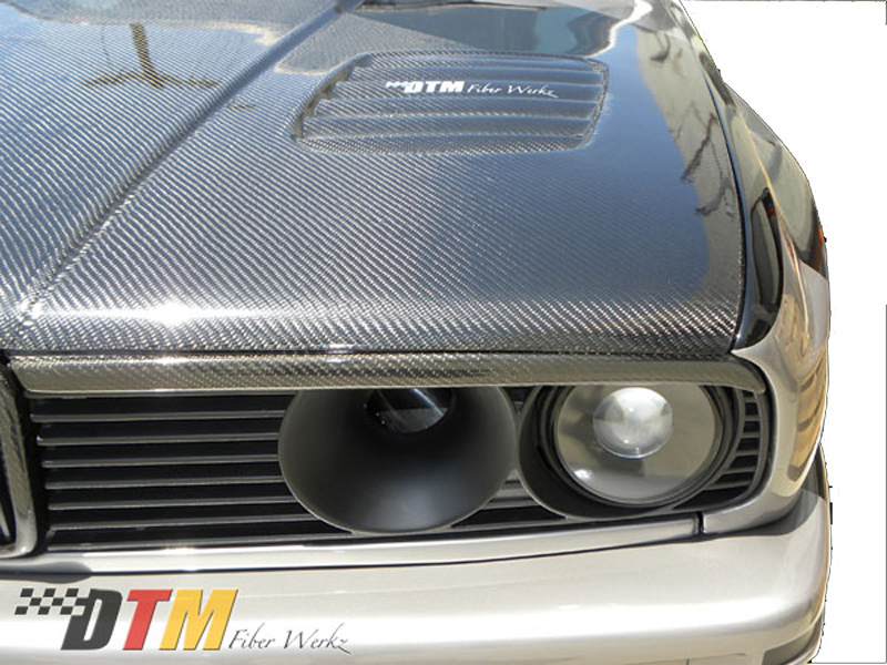 DTM Fiber Werkz BMW E30 Eyebrows in CFRP