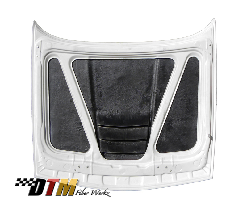 DTM Fiber Werkz BMW E30 M1 Style Vented Hood View 4