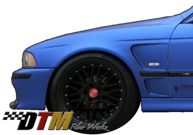 DTM Fiber Werkz BMW E39 Vented Front Fenders 2