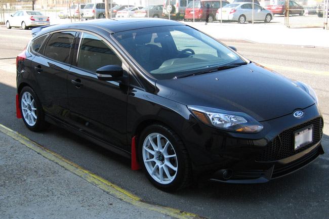 Ford Focus Red Mud Flaps