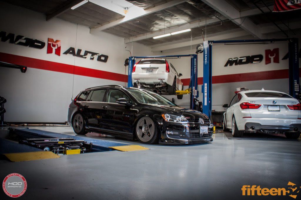 VW Golf Sport Wagon with Carbon Grey fifteen52 tarmac R43 wheels