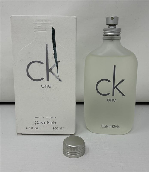 CK One by Calvin Klein 6.7 oz Eau De Toilette Spray Unisex Outlet Z1.21
