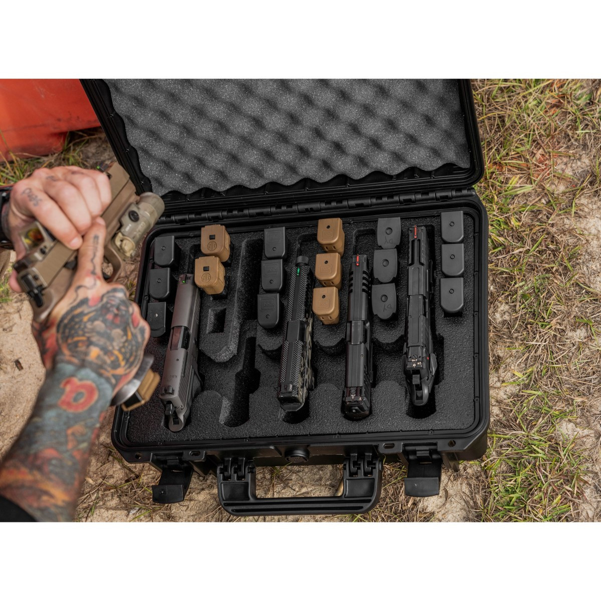 5 Pistol 18 Magazine V300 VAULT Hard MyCaseBuilder Case and Custom