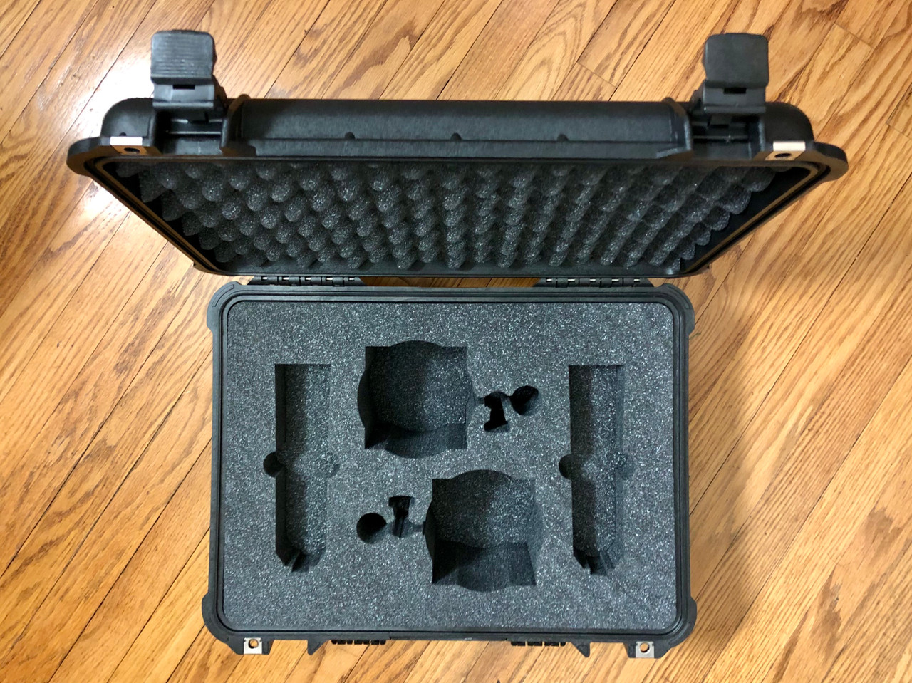 Neumann U87ai Stereo Pair with Shockmounts in Pelican™ 1520