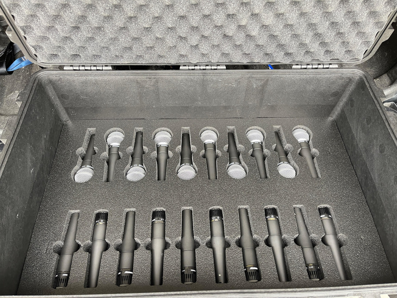 Shure & Sennheiser Mic Package in a Pelican™ 1650 MyCaseBuilder