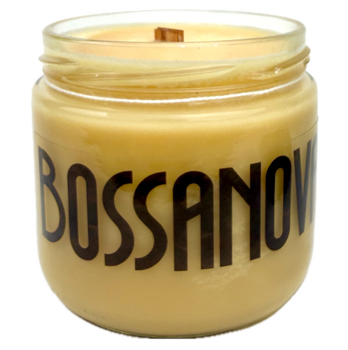 BUTTERCREAM CUPCAKE 10 OZ CANDLE