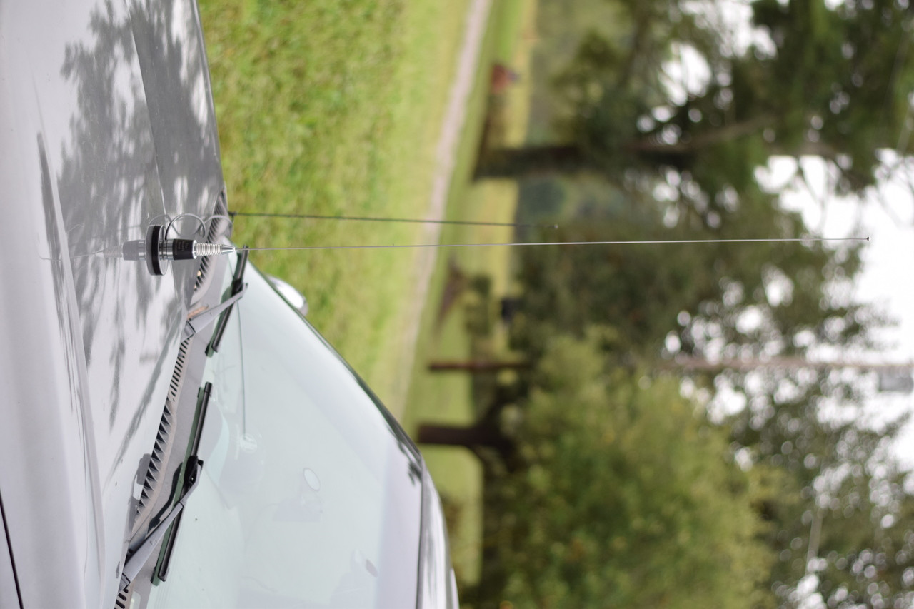 Long Range 3" Magnet Mount w/Spring base whip for Garmin