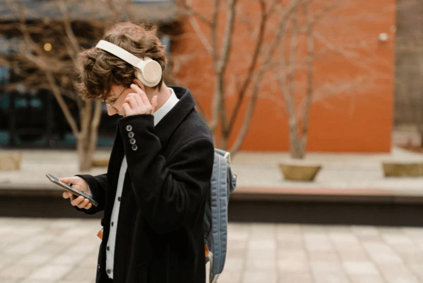 The Benefits of Audiobooks for Different Types of Readers 