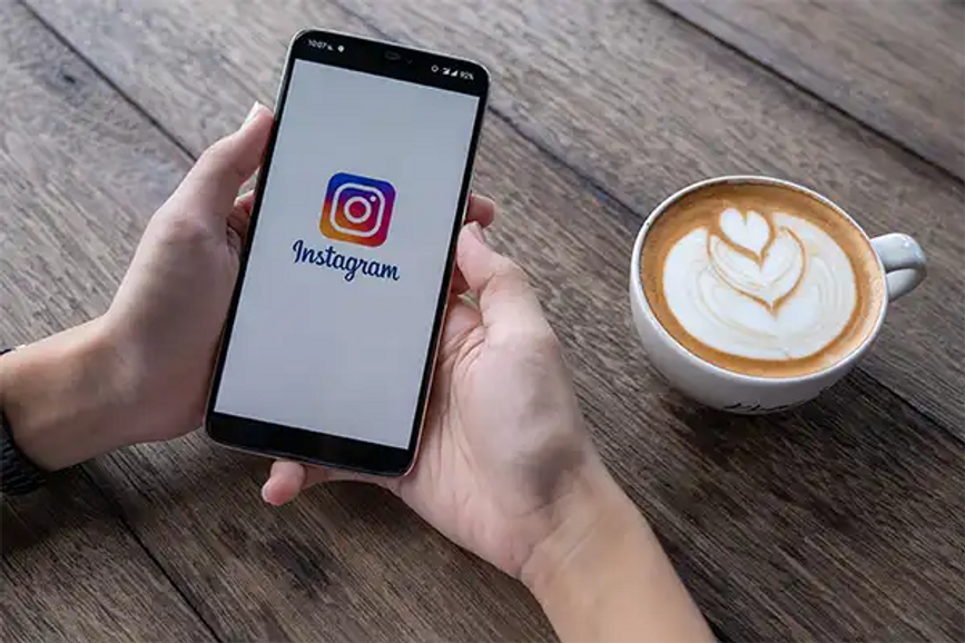 How to Use Instagram to Connect with Readers and Promote Your Book