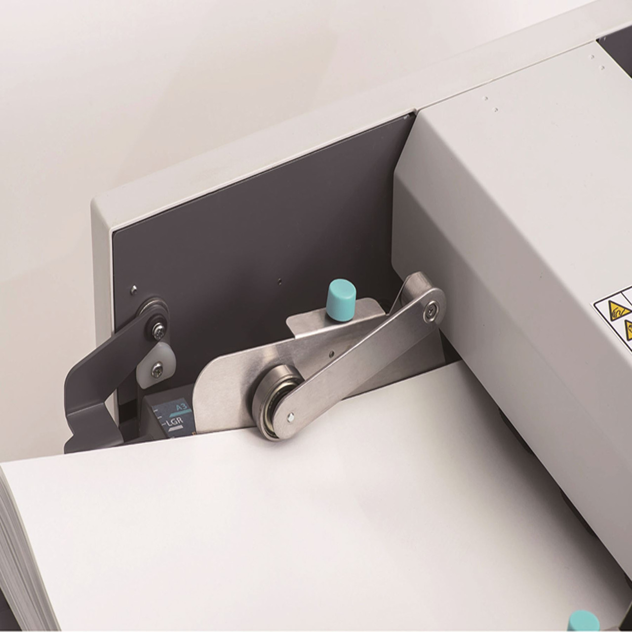 Duplo DF-870 Automatic Paper / Letter Folding Machine