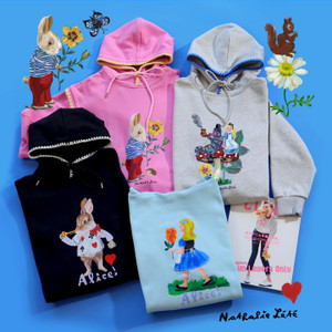 Print Hoodie with Embroidery Edge