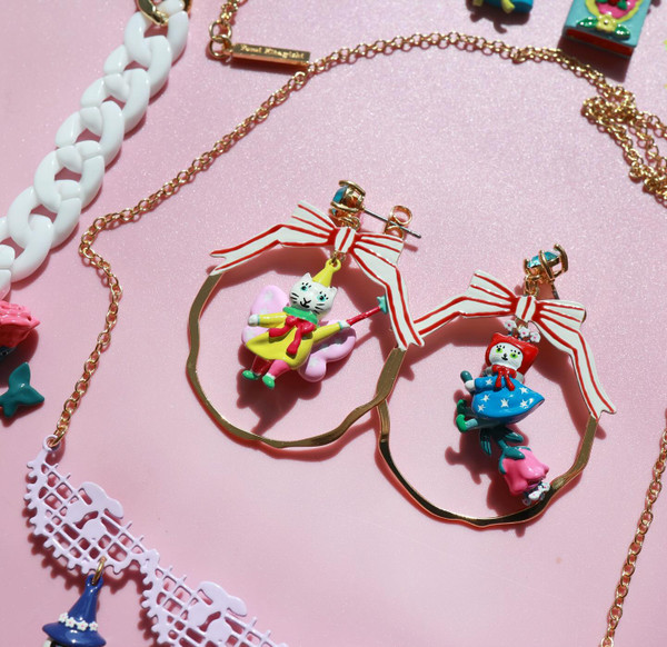 Flying Cat Earrings