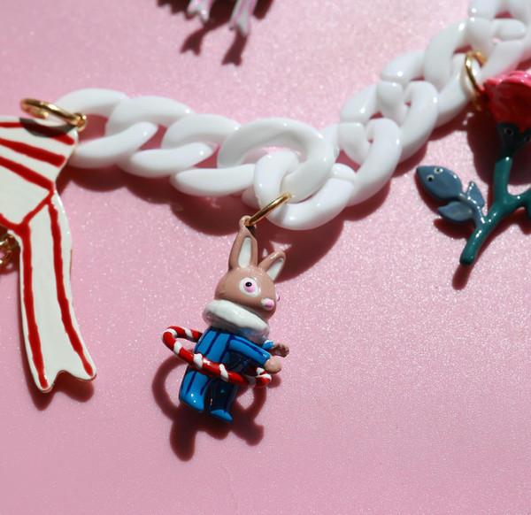 Cat and friends necklace