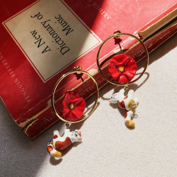 NB - MRCDJ002 Cats Day earrings