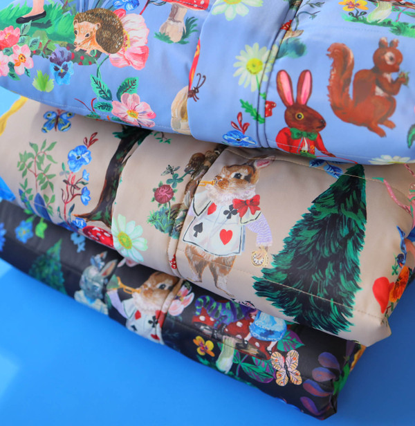 Pattern Padded Jacket with Detachable Sleeves