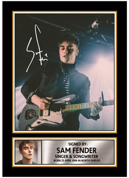 Sam Fender Printed Signed Poster Print – Live Guitar Performance Portrait Wall Art – Indie Rock Music Memorabilia Décor