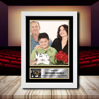 Modern Family 2 Signed Autographed Movie Star Poster Print Framed Merch Gift
