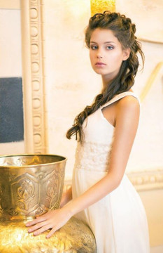 Brides Of Diablo: Caught In The Middle - Ada