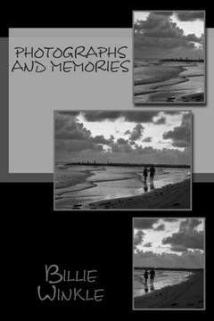 Photographs and Memories : 9781492294337