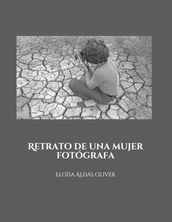 Retrato de una mujer fotógrafa
