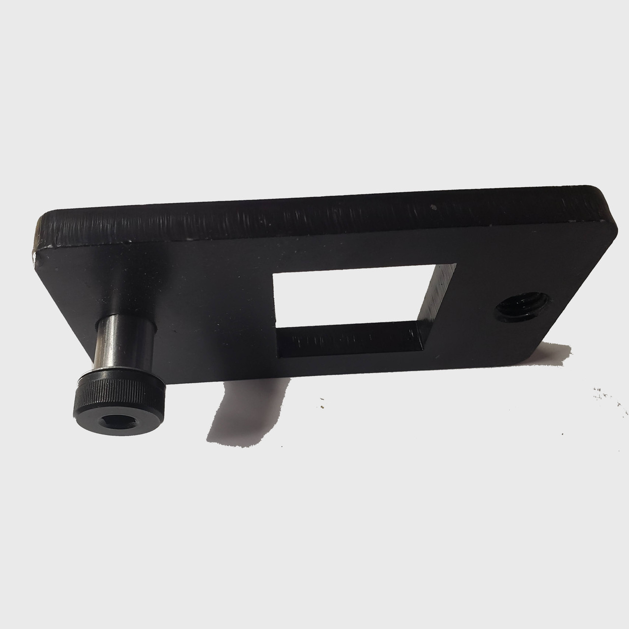 LOCK PLATE, for Coats® ; for Vertical Bar. 8181788-1/2