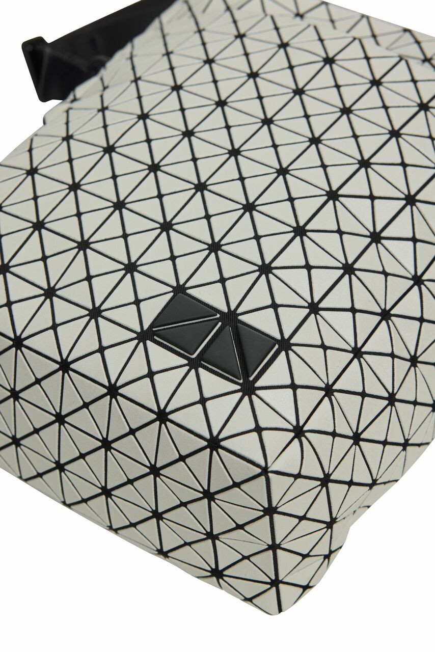 Voyager Reflector Crossbody