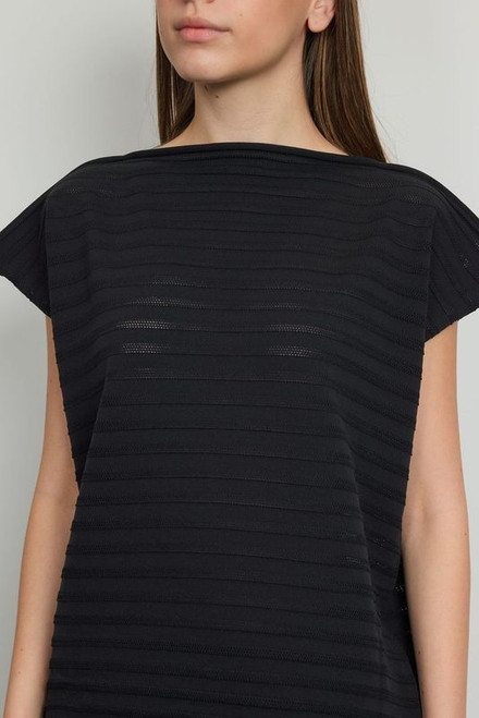 'black'
