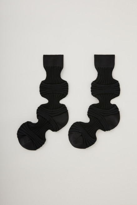 'black'