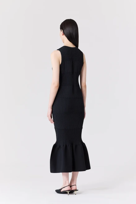'black'