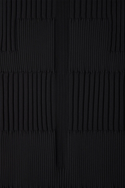 'black'