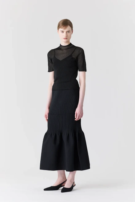 'black'