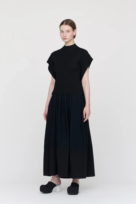 'black'
