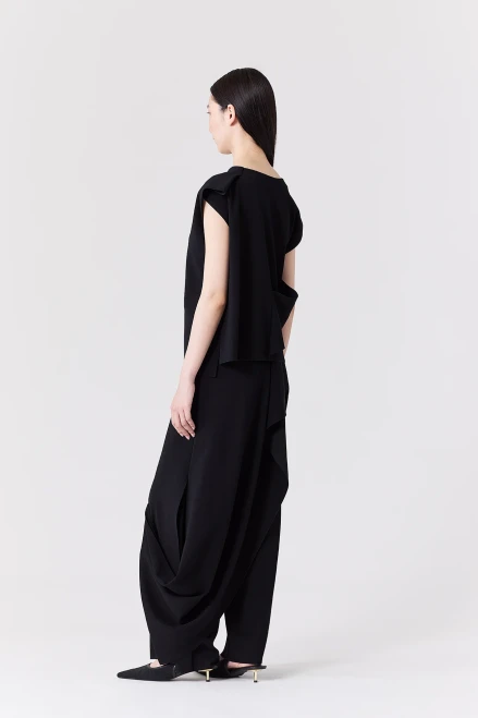 'black'