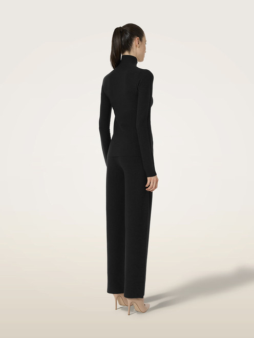 'black'