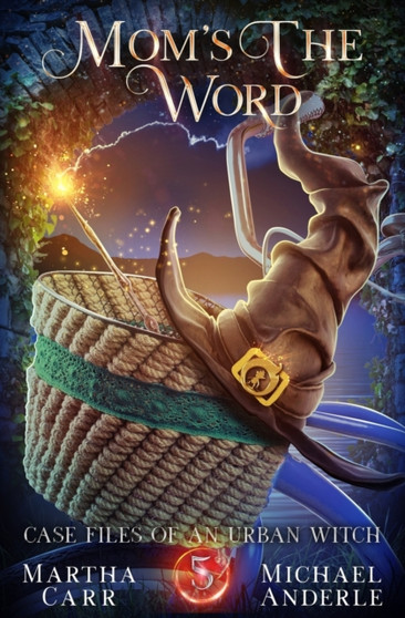 Mom's The Word : 5 by Martha Carr - Paperback