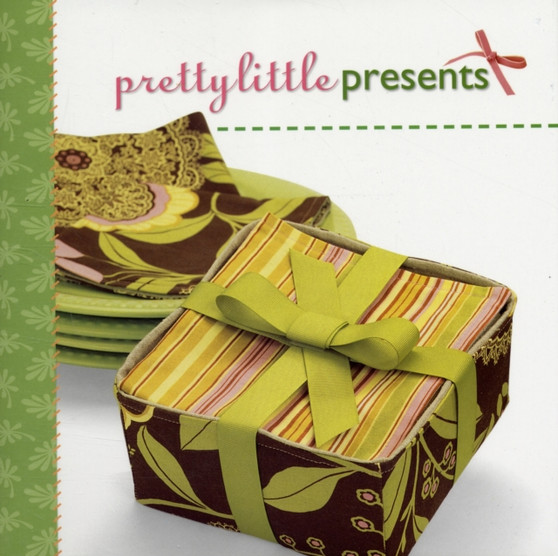 Pretty Little Presents by Lark Books - Hardback